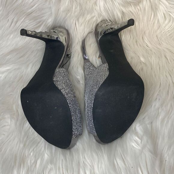 Nicole Miller - Metallic Silver Platform 5” High Heels sz 8.5 - Picture 6 of 10